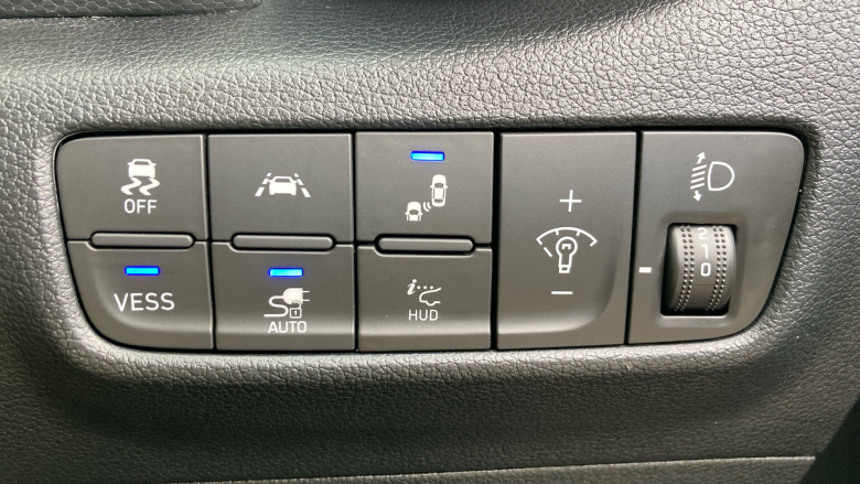 Hyundai Kona 150kW Premium SE 64kWh 5dr Auto Electric Hatchback